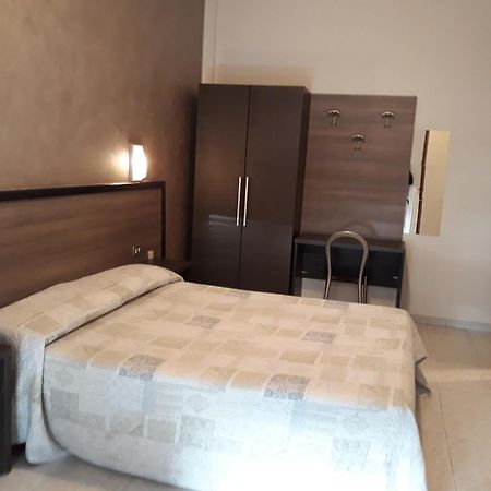 Hotel Salus Milaan Buitenkant foto