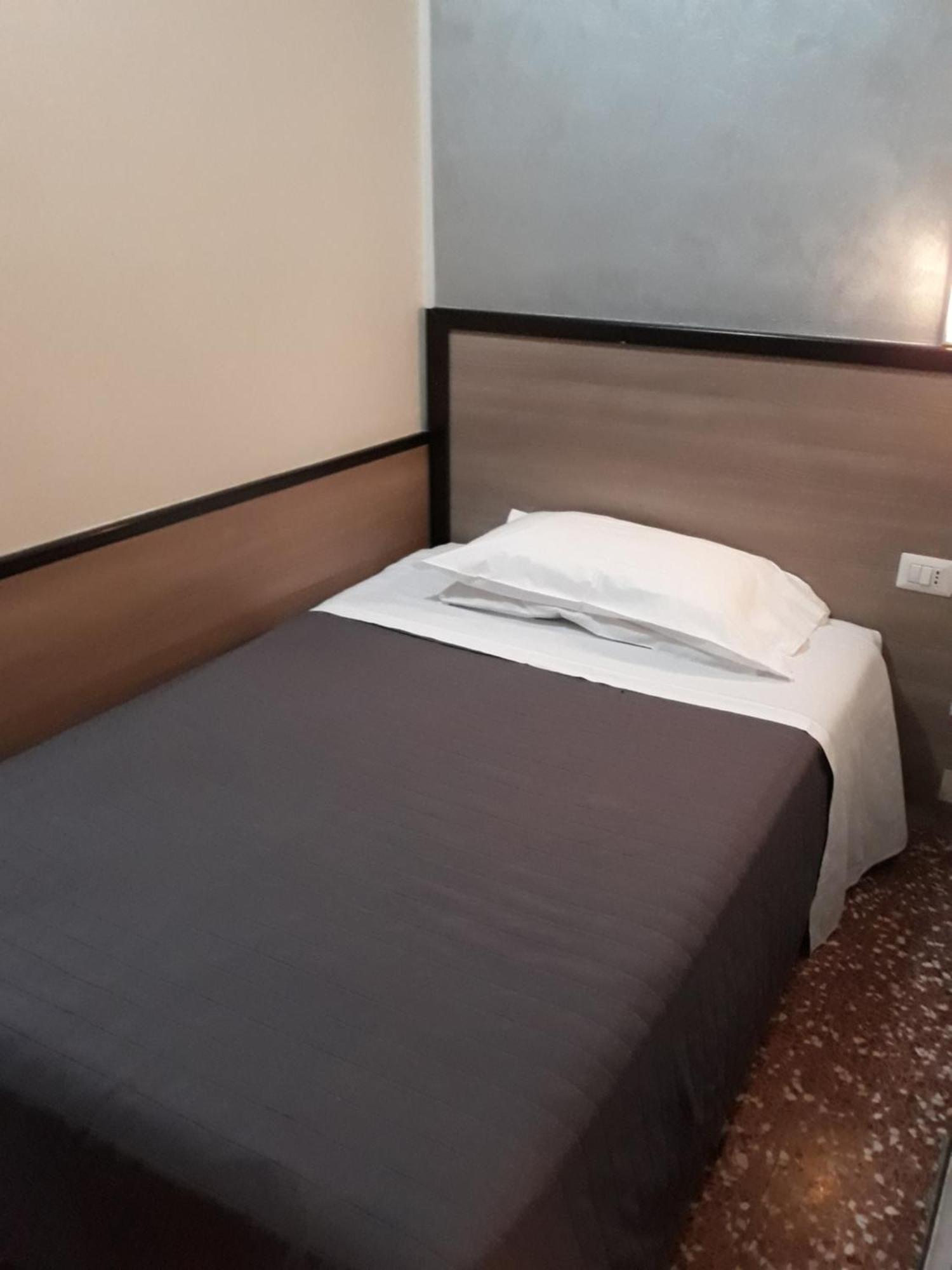 Hotel Salus Milaan Buitenkant foto