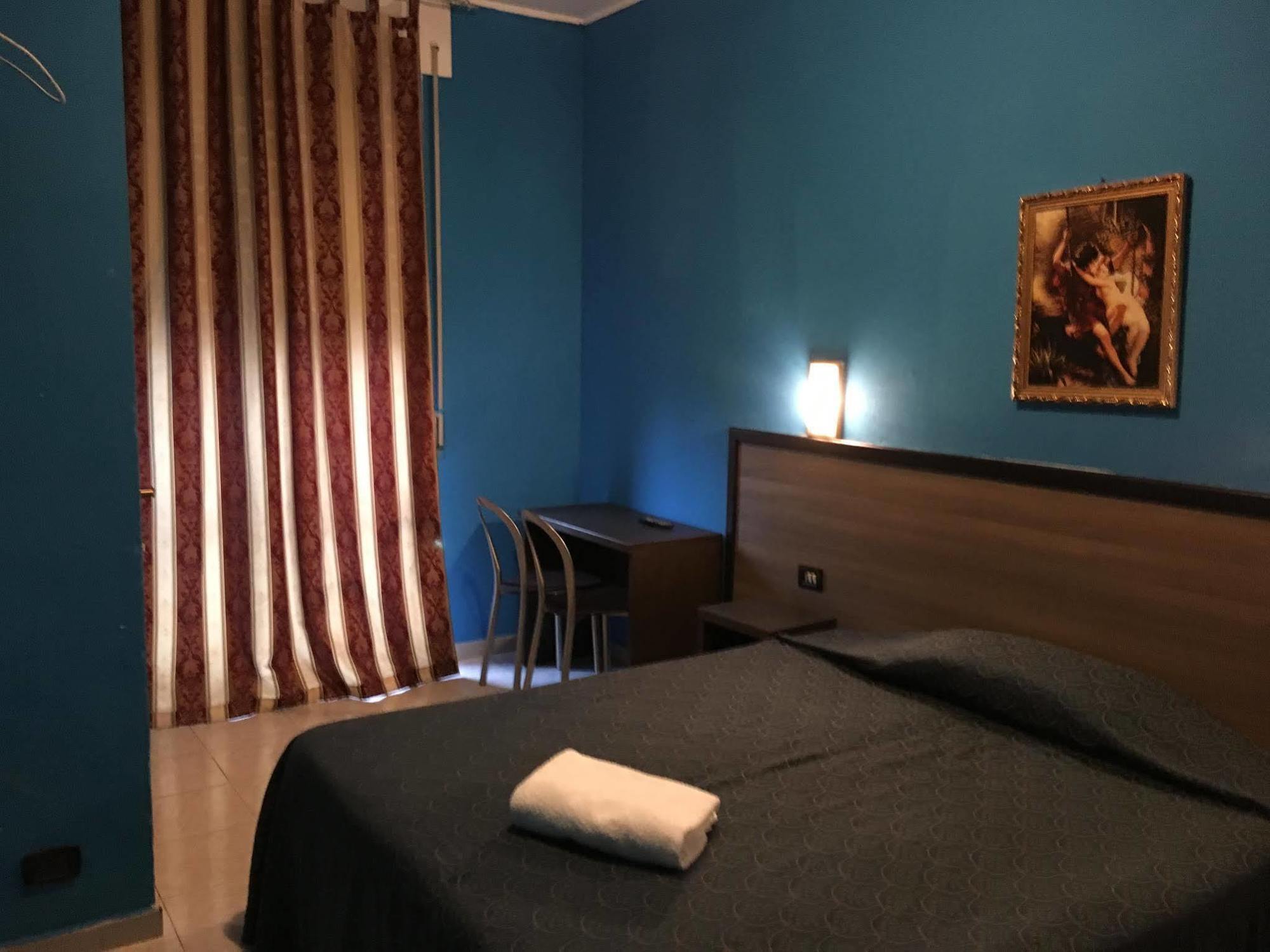 Hotel Salus Milaan Buitenkant foto