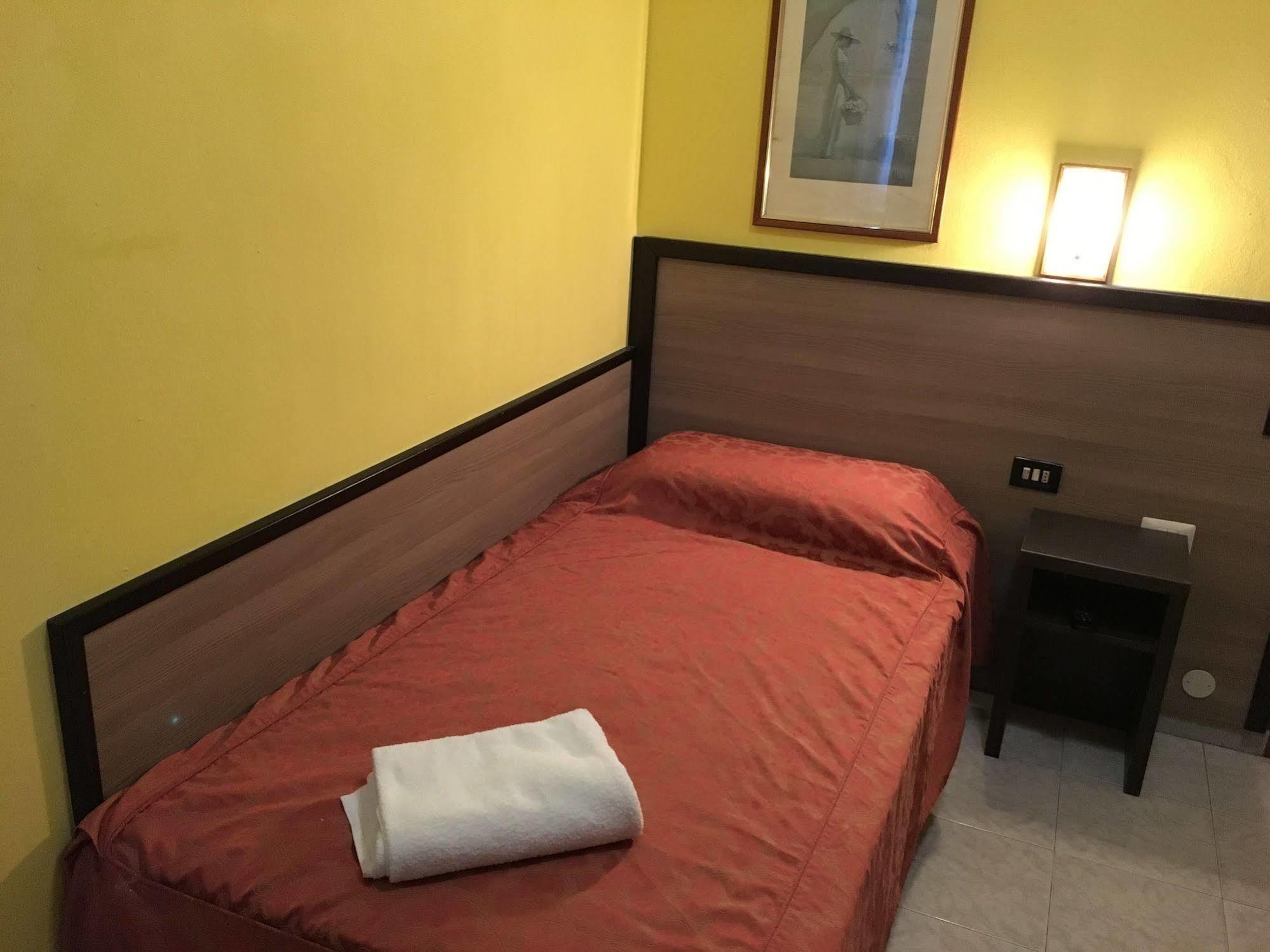 Hotel Salus Milaan Buitenkant foto