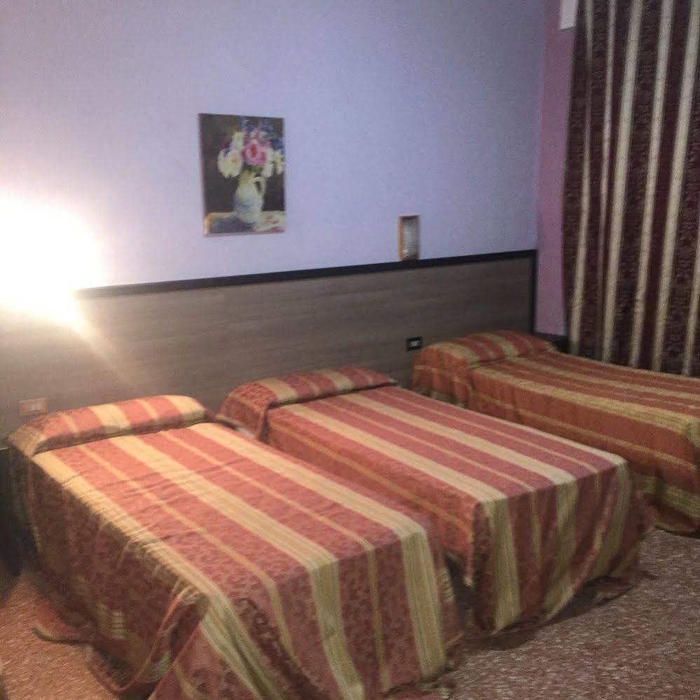 Hotel Salus Milaan Buitenkant foto